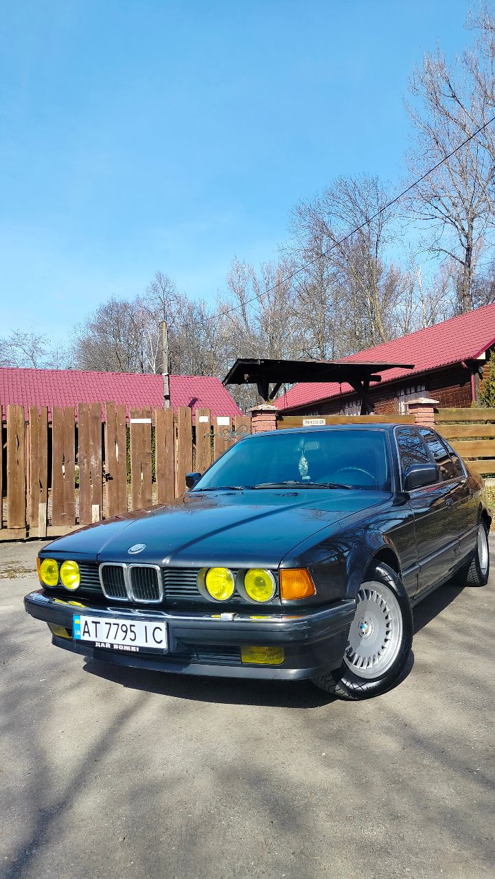 BMW 7 серії - фото 1