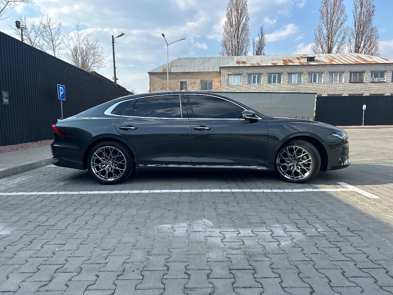 Hyundai Grandeur - фото 3