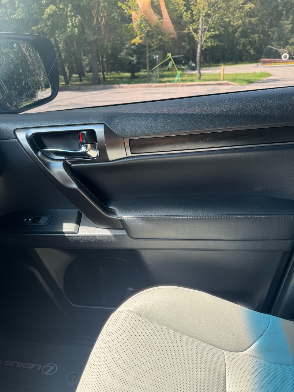 Lexus GX - фото 27