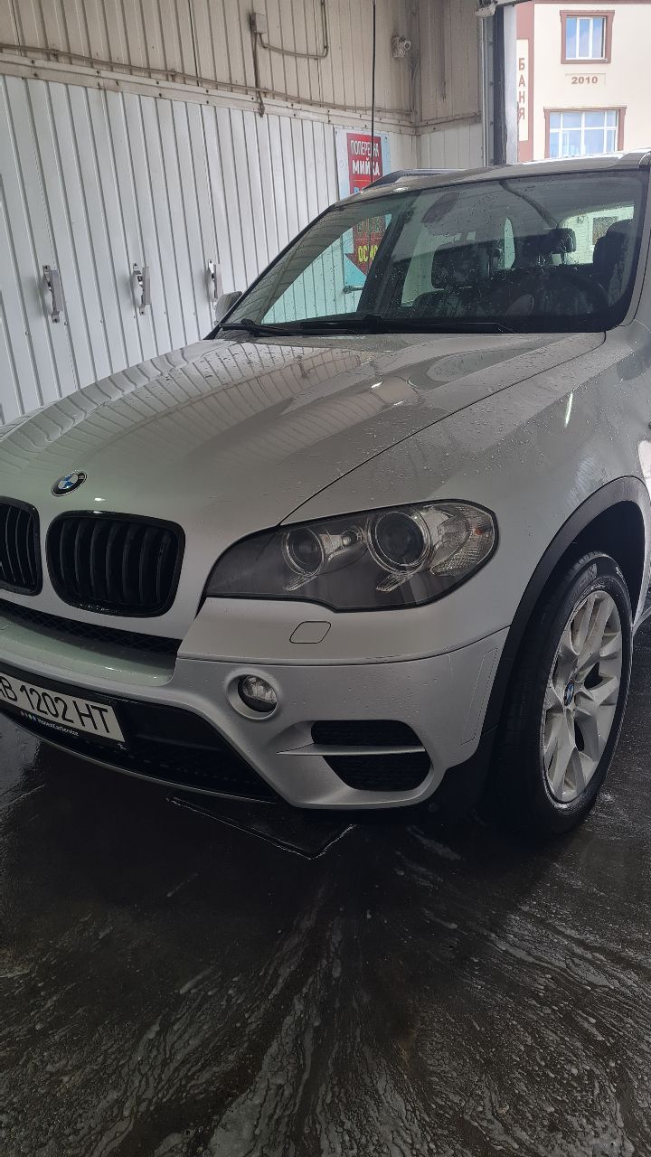 BMW X5 - фото 2