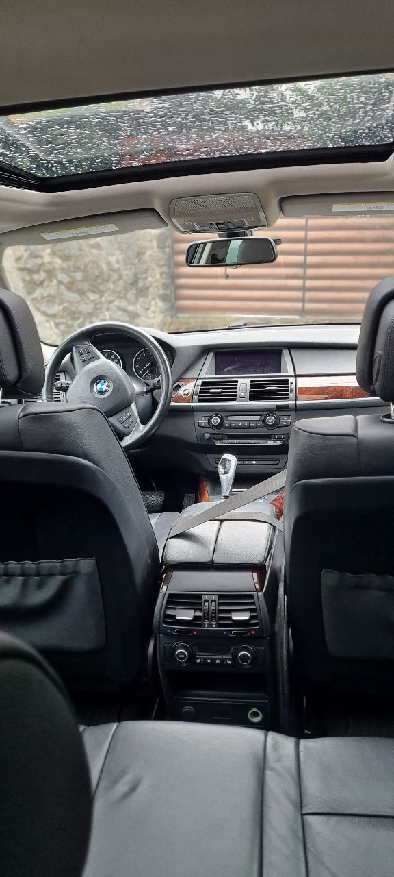 BMW X5 - фото 9