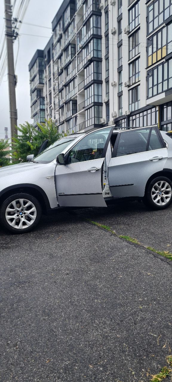 BMW X5 - фото 16