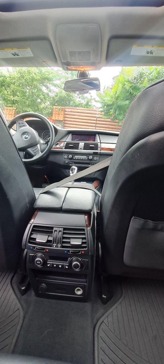 BMW X5 - фото 7