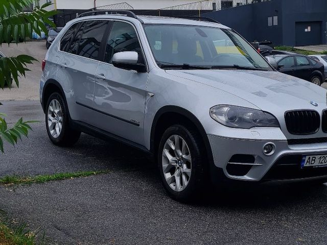 BMW X5 - фото 4