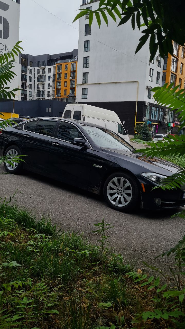 BMW 5 серії - фото 8
