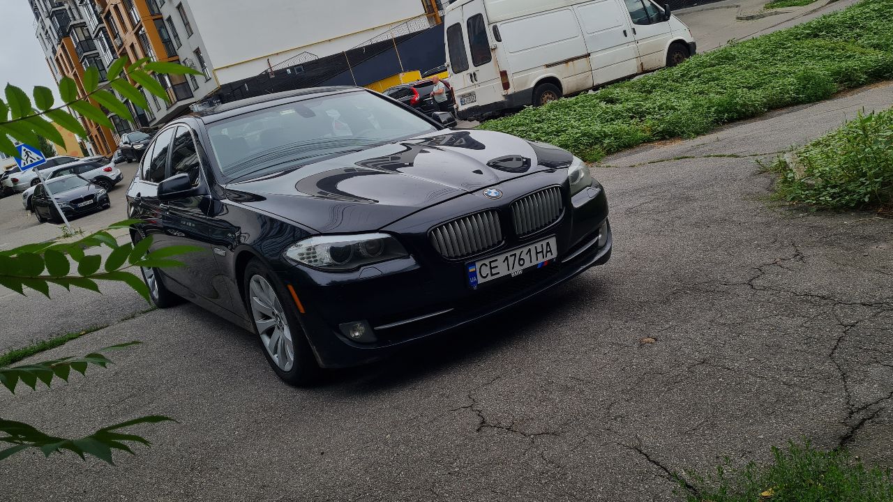 BMW 5 серії - фото 1