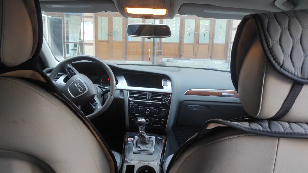 Audi A4 - фото 6