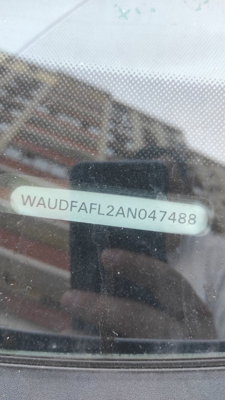 Audi A4 - фото 1