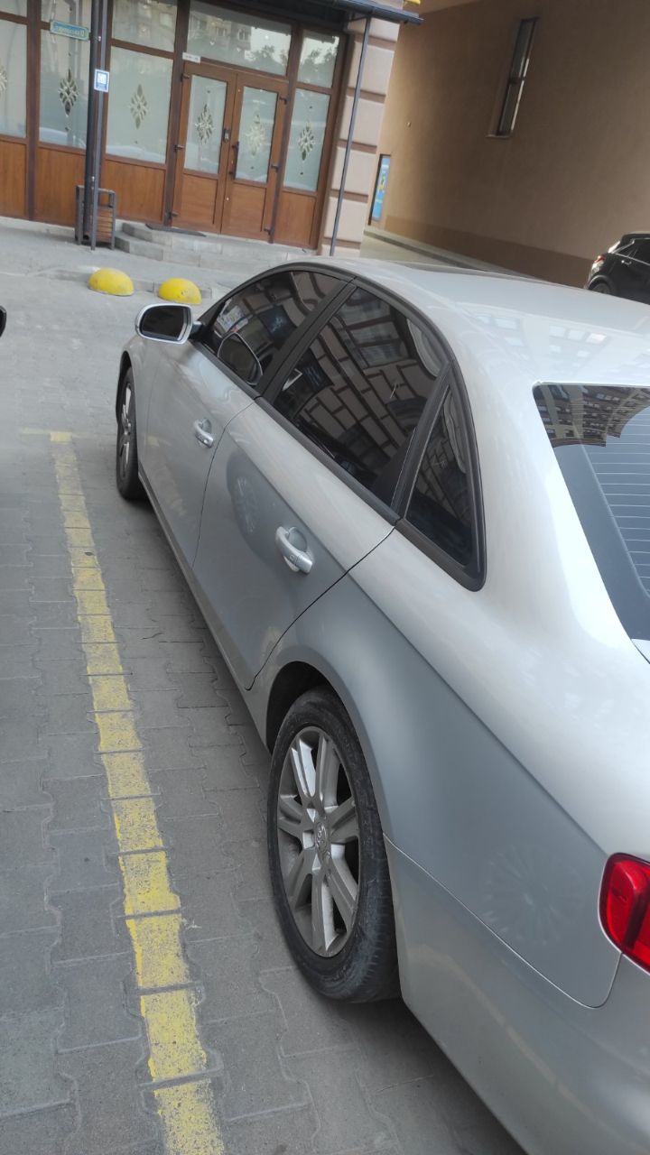 Audi A4 - фото 4