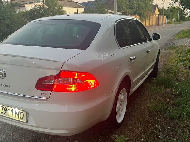 Skoda Superb - фото 3
