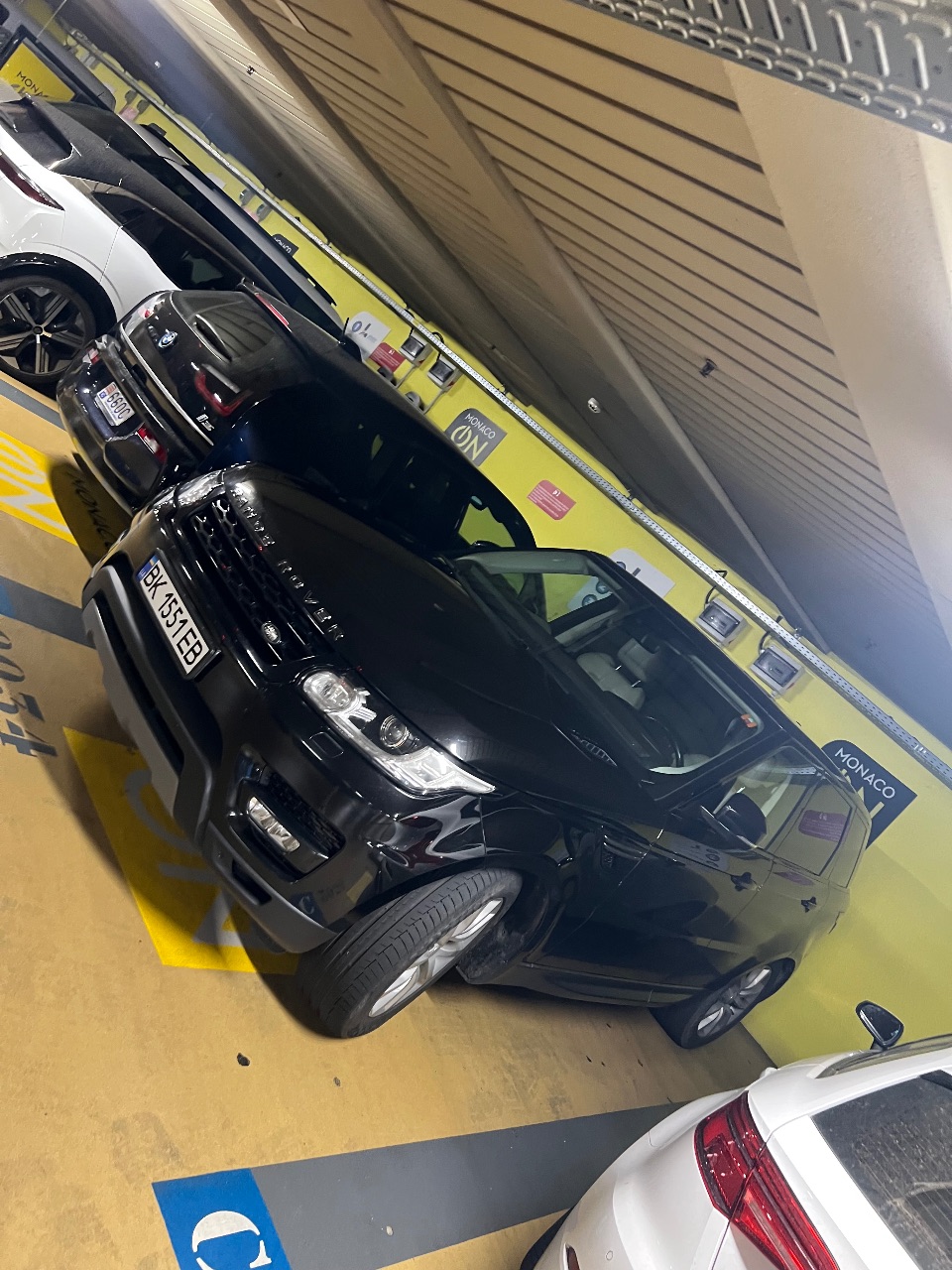 Land Rover Range Rover Sport - фото 1