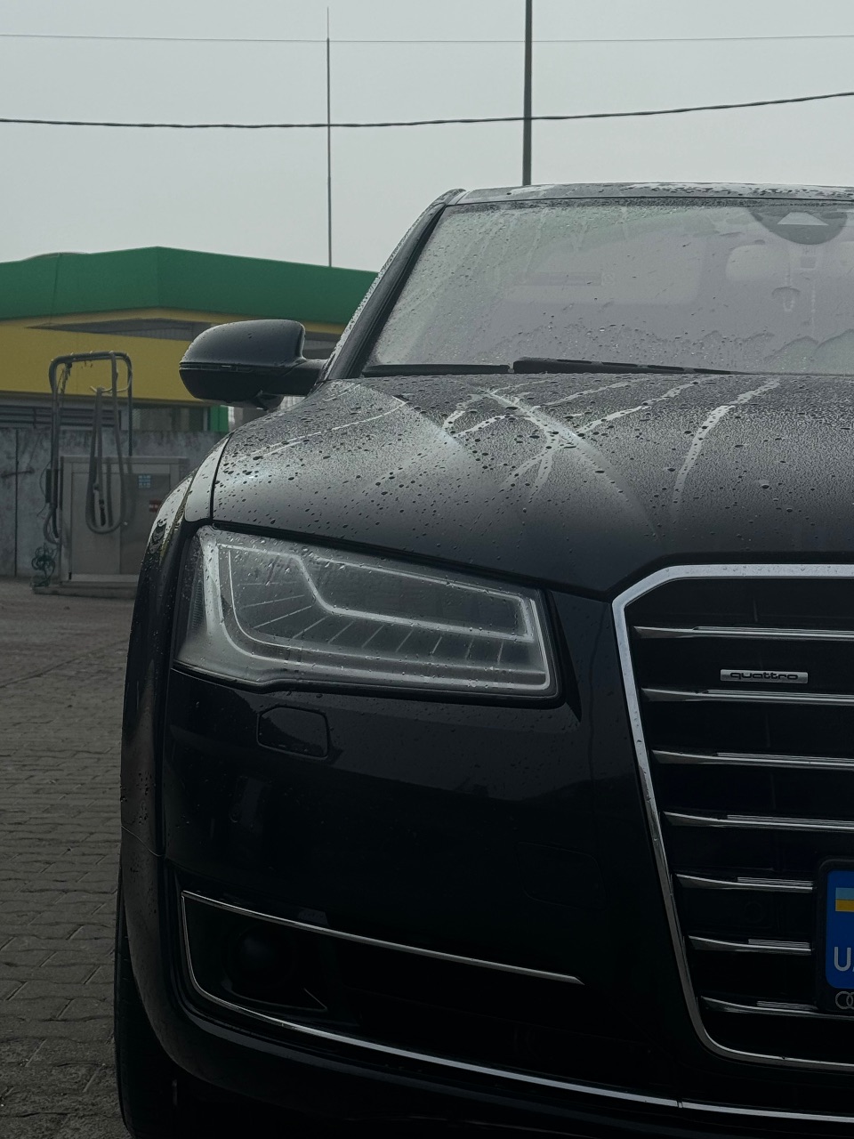 Audi A8 - фото 4