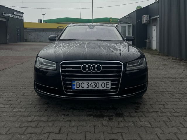 Audi A8 - зображення 1