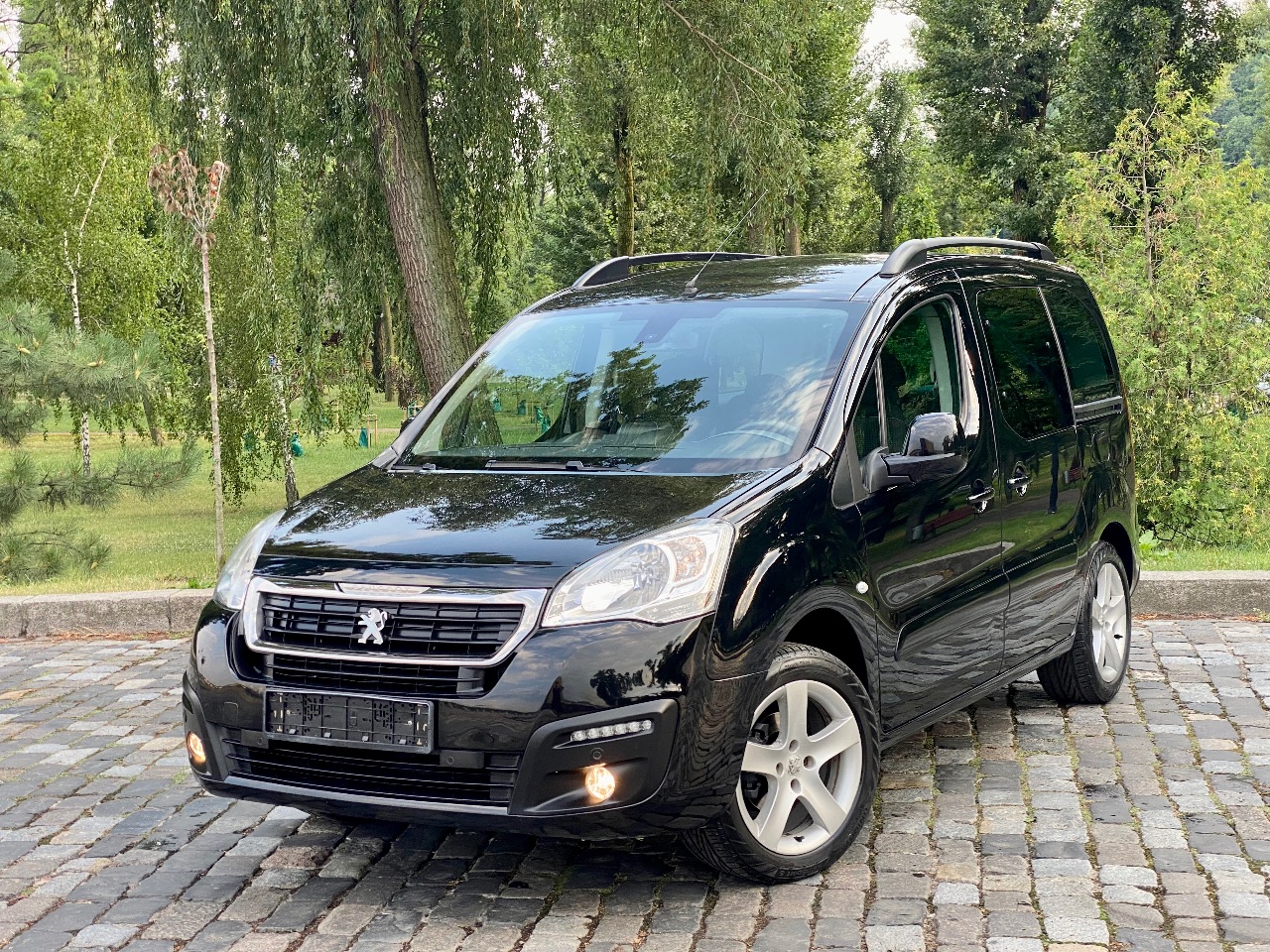 Peugeot Partner - фото 7