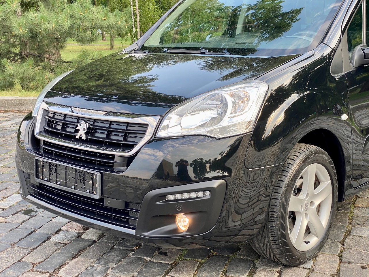 Peugeot Partner - фото 13