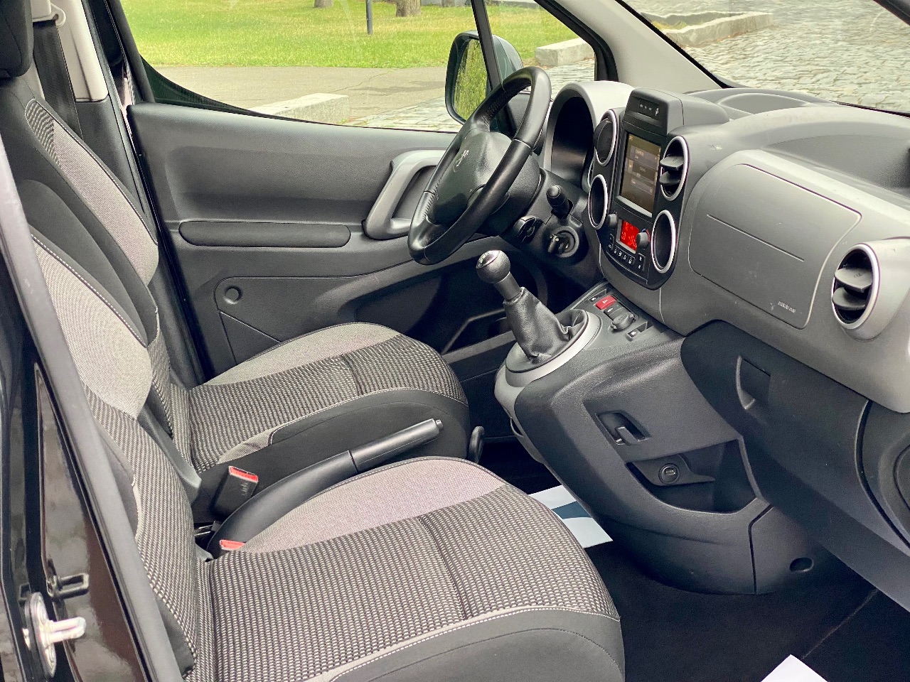 Peugeot Partner - фото 44