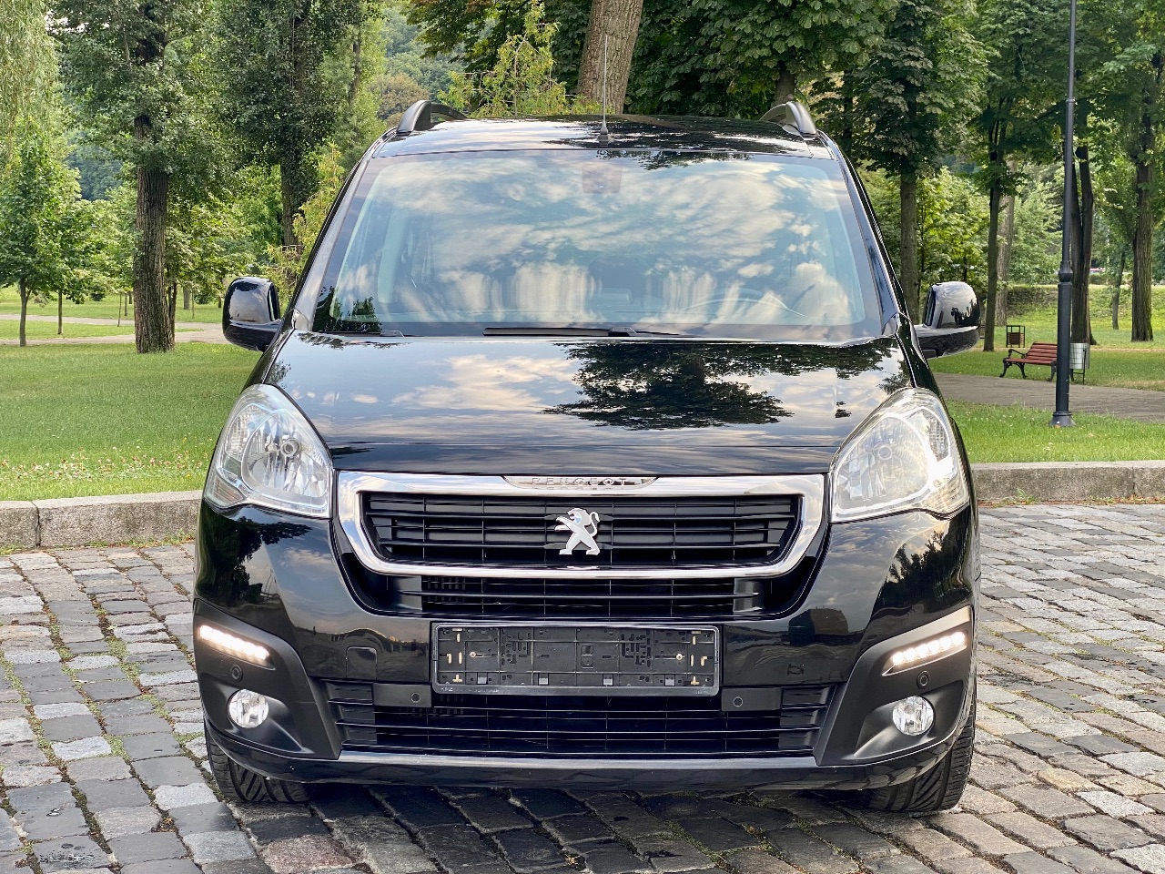 Peugeot Partner - фото 14