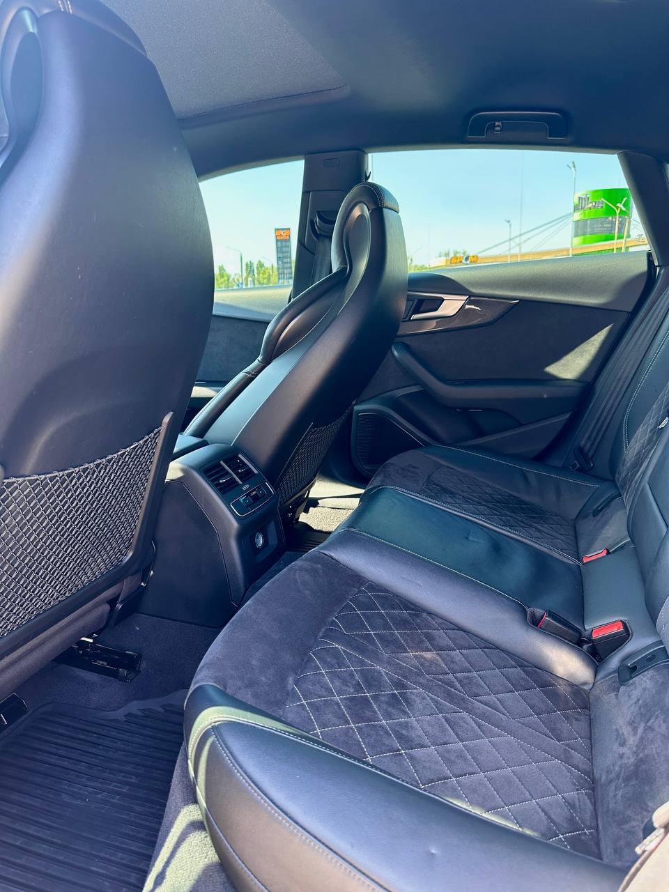 Audi S5 - фото 9