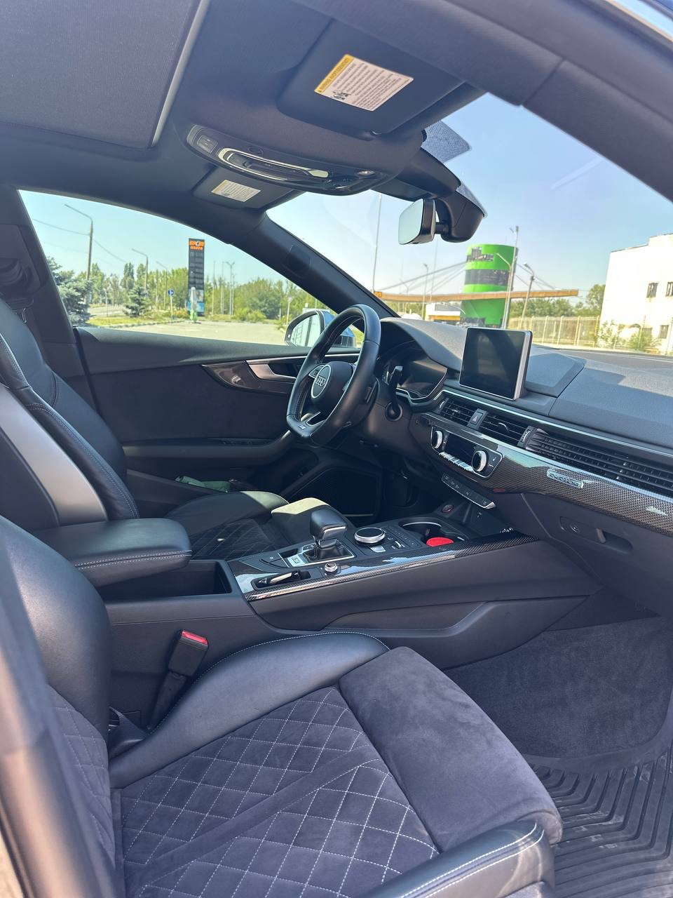 Audi S5 - фото 8