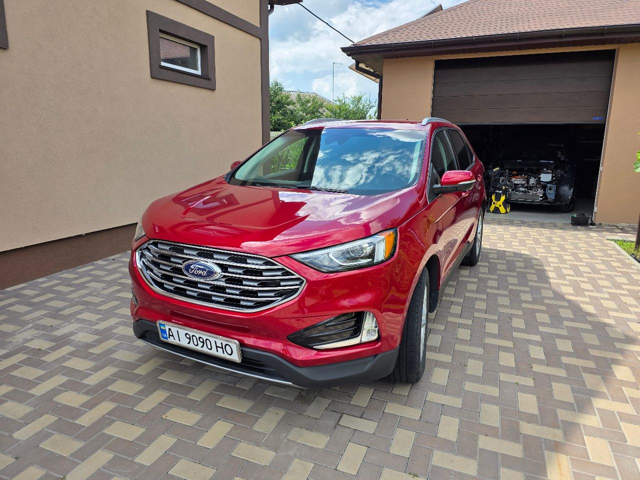 Ford Edge - фото 1