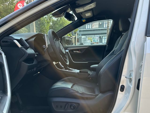 Toyota RAV4 2021, Чернівці, $33 000 - зображення 4