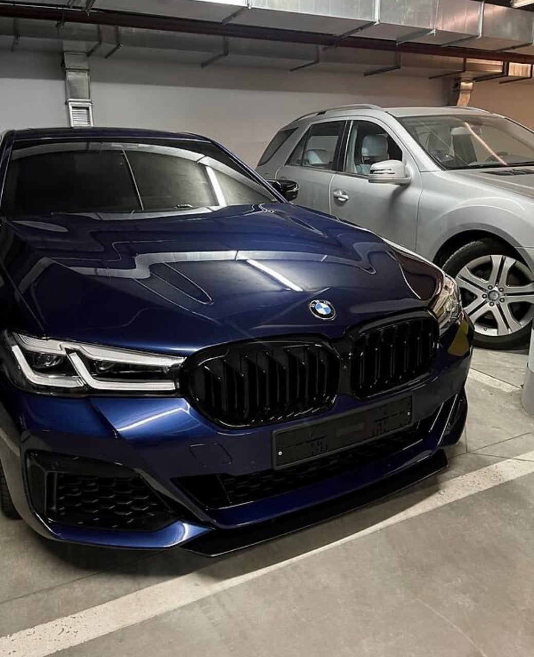 BMW 5 серії - фото 1