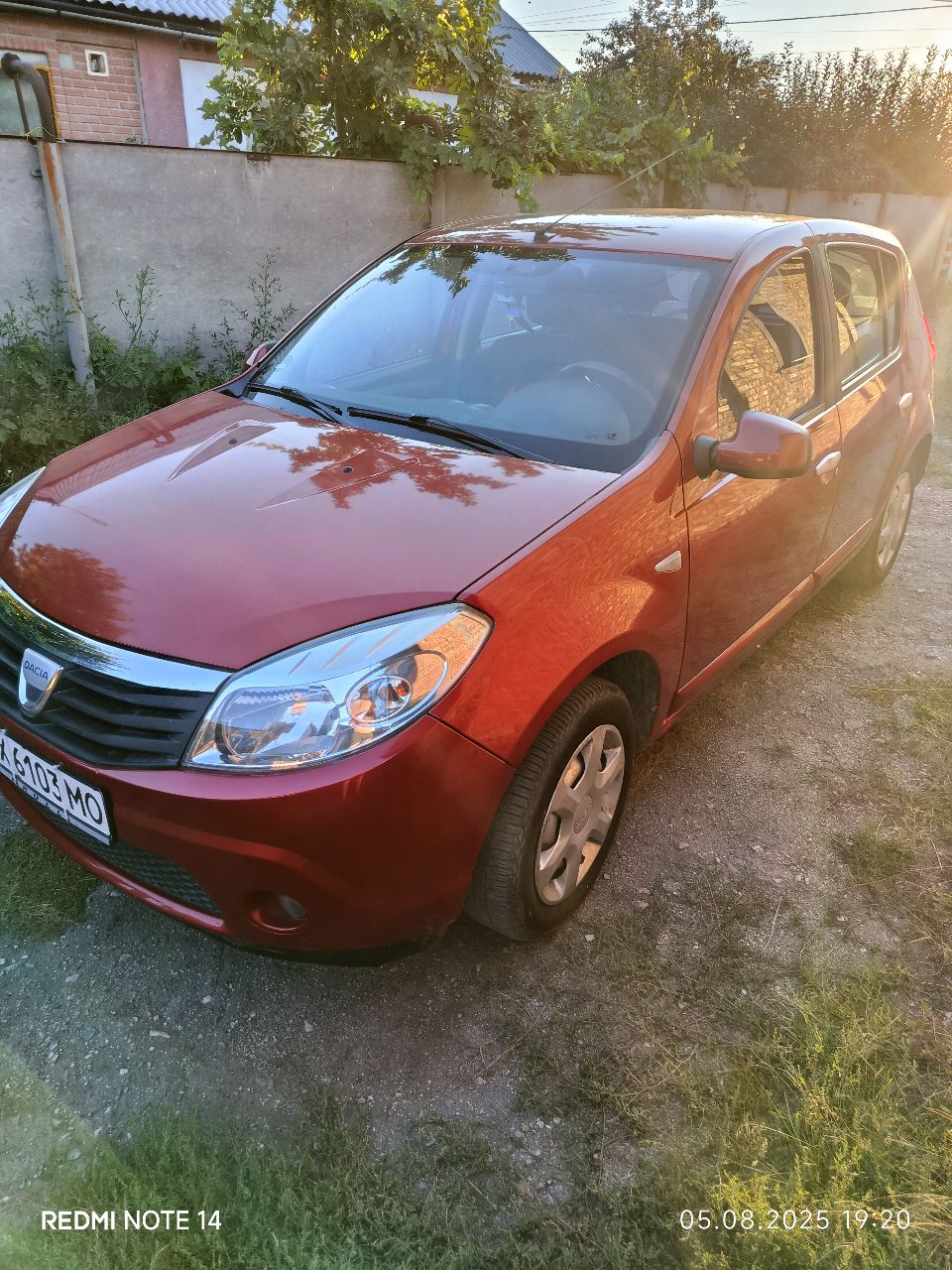 Dacia Sandero - фото 2