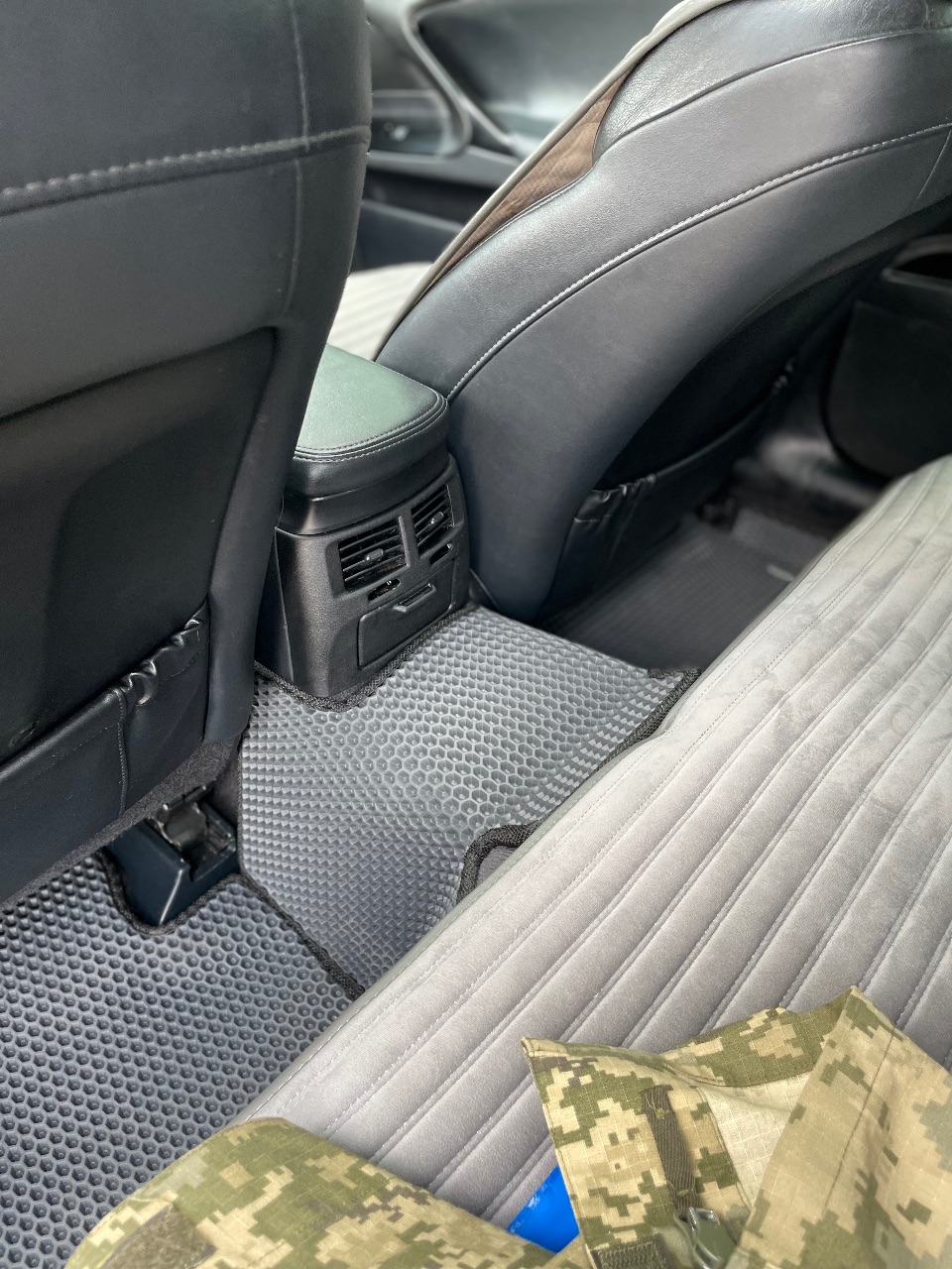 Lexus IS - фото 30