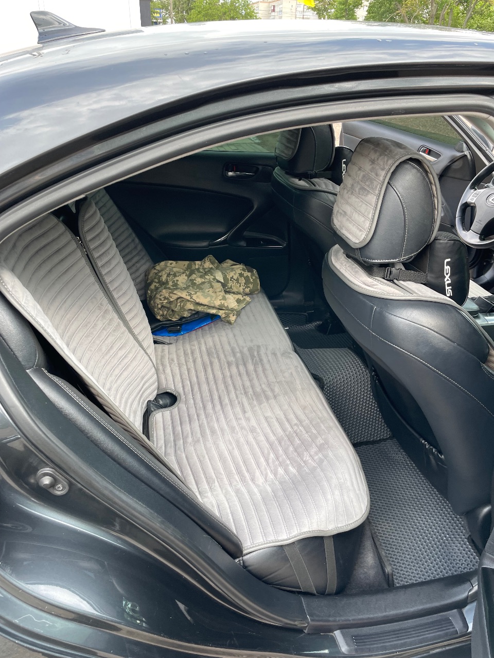 Lexus IS - фото 8