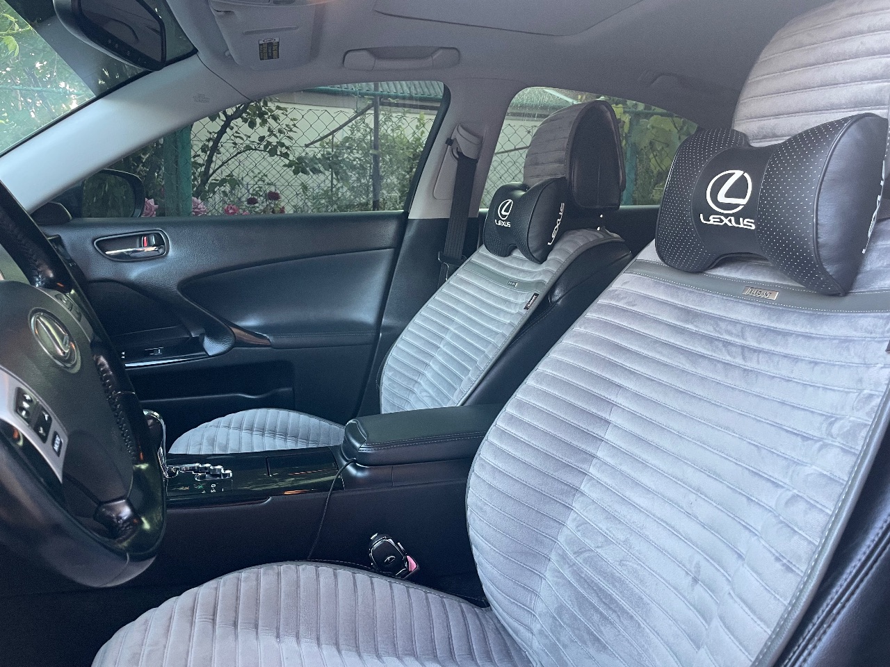 Lexus IS - фото 44