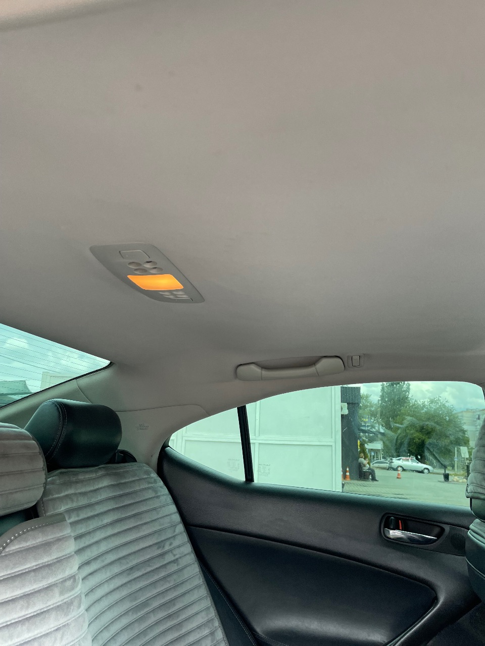 Lexus IS - фото 9