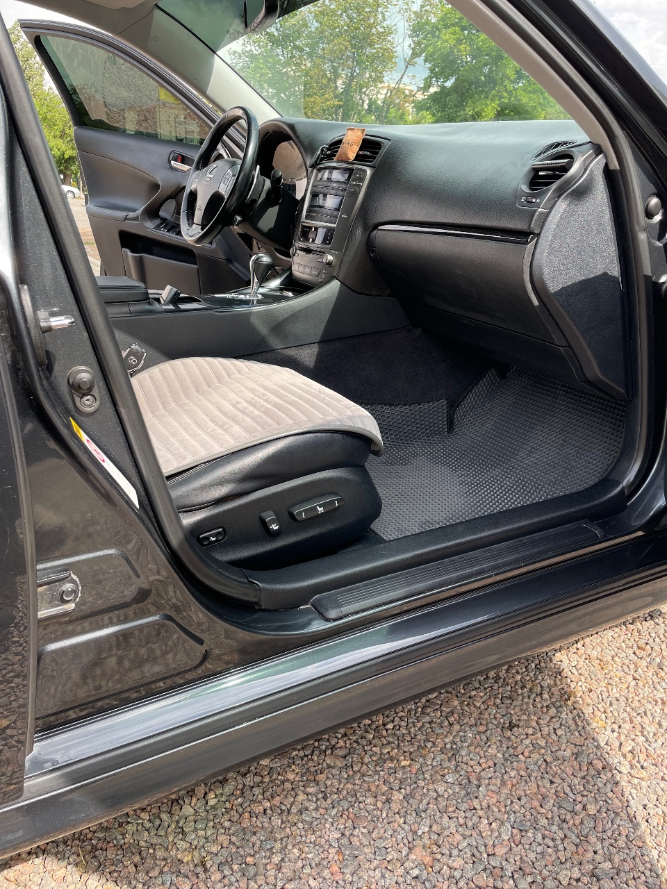 Lexus IS - фото 18