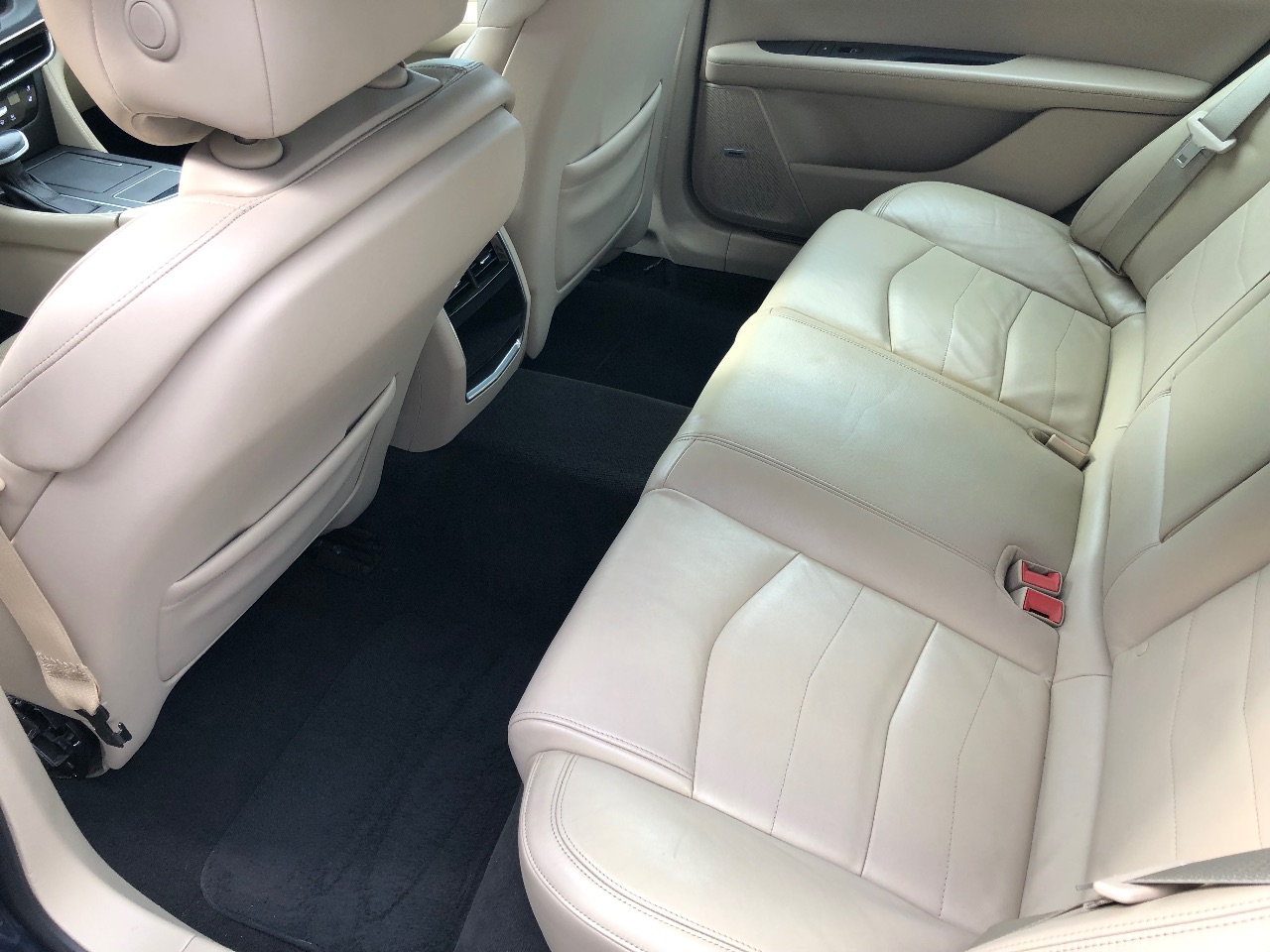 Cadillac CT6 - фото 10