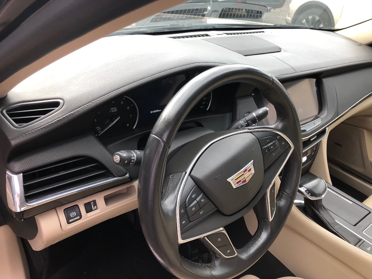 Cadillac CT6 - фото 9