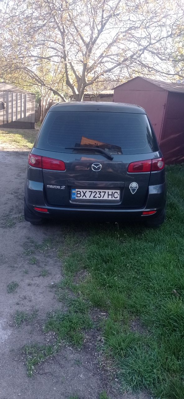 Mazda 2 - фото 5