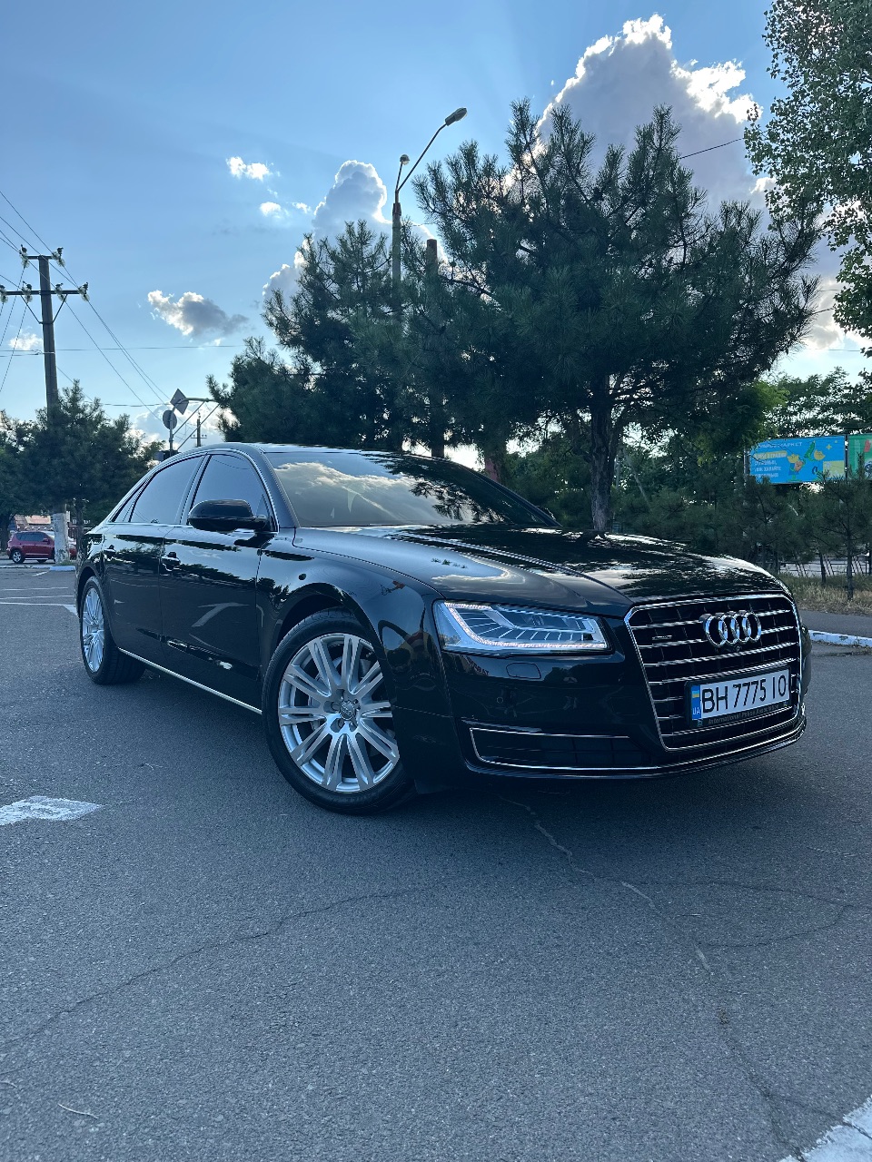 Audi A8 - фото 6