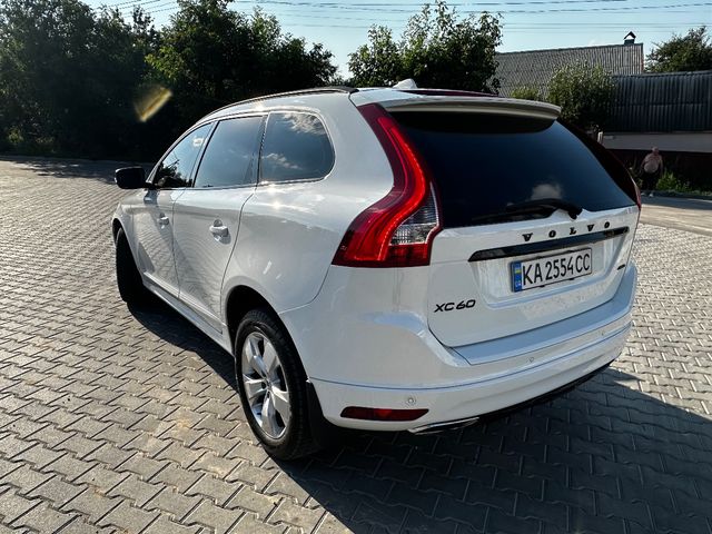 Volvo XC60 - зображення 4