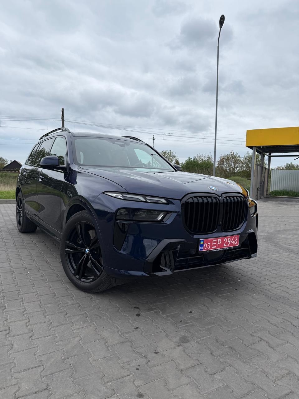 BMW X7 - фото 18