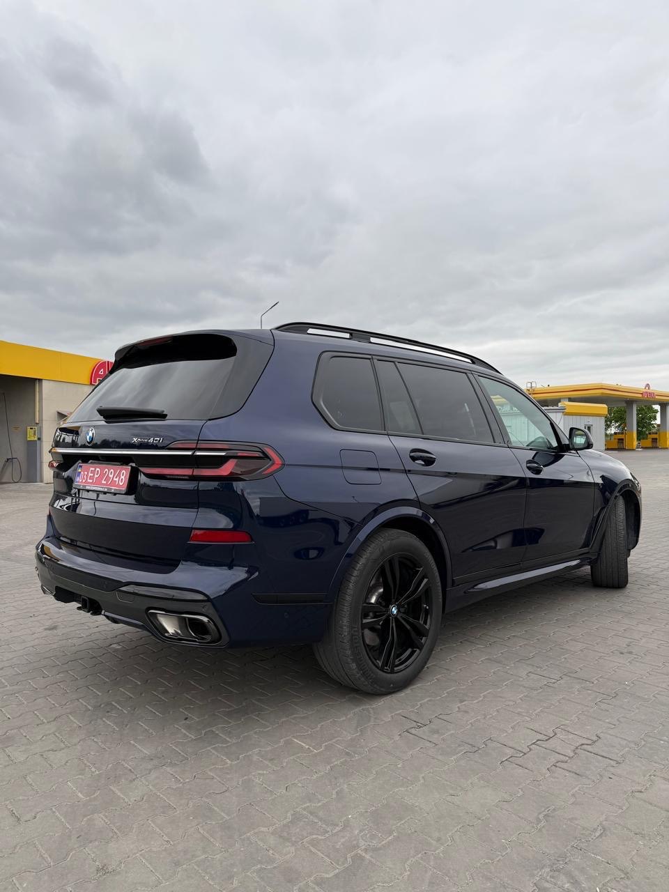BMW X7 - фото 14