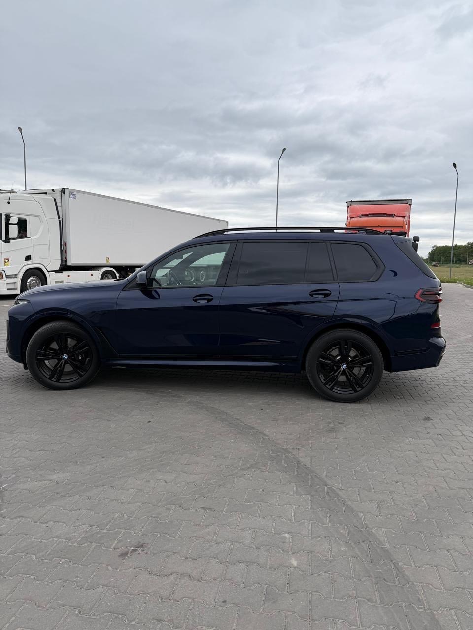 BMW X7 - фото 11