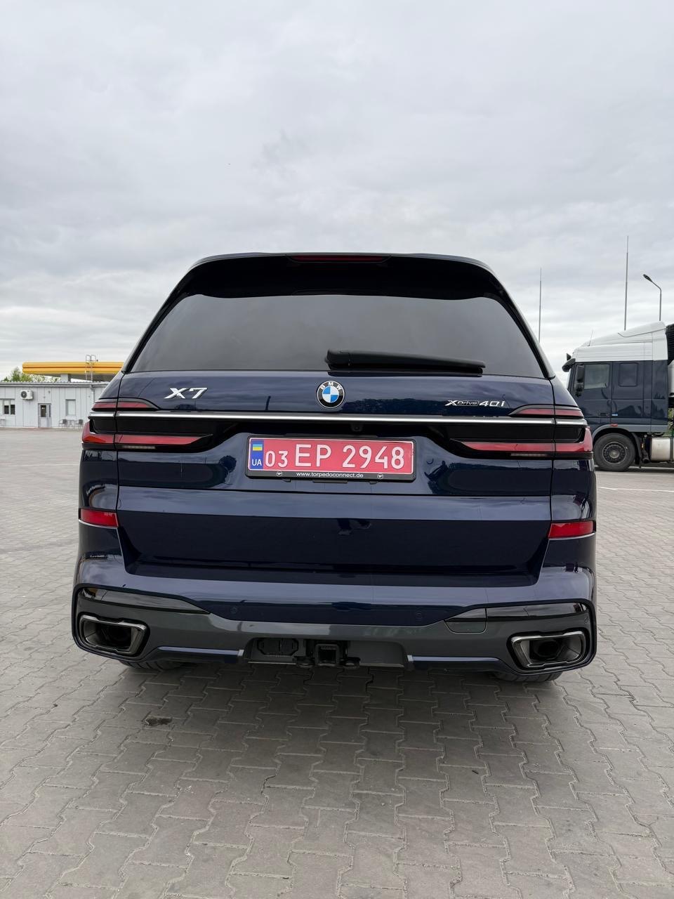 BMW X7 - фото 12