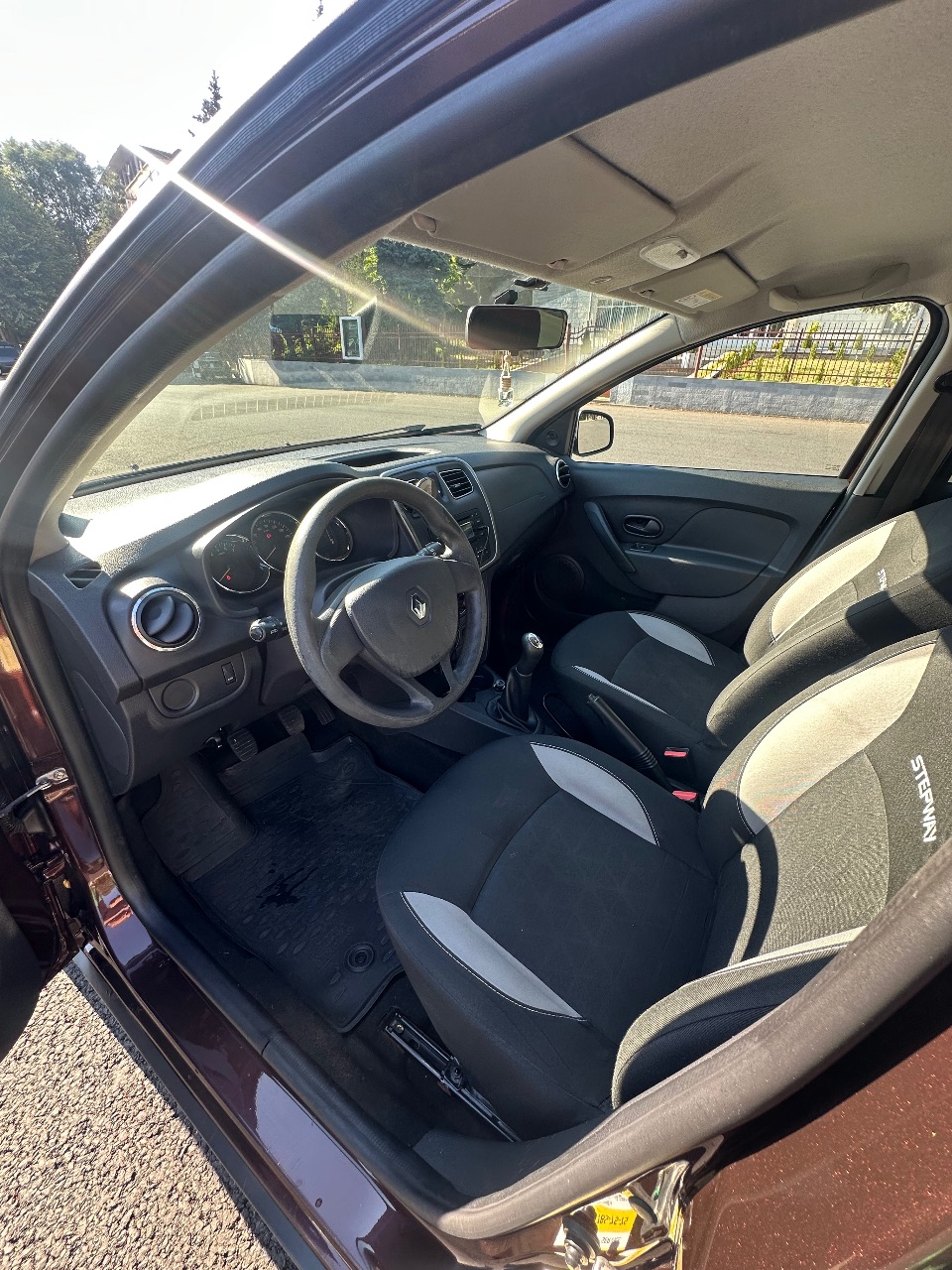 Renault Sandero - фото 6