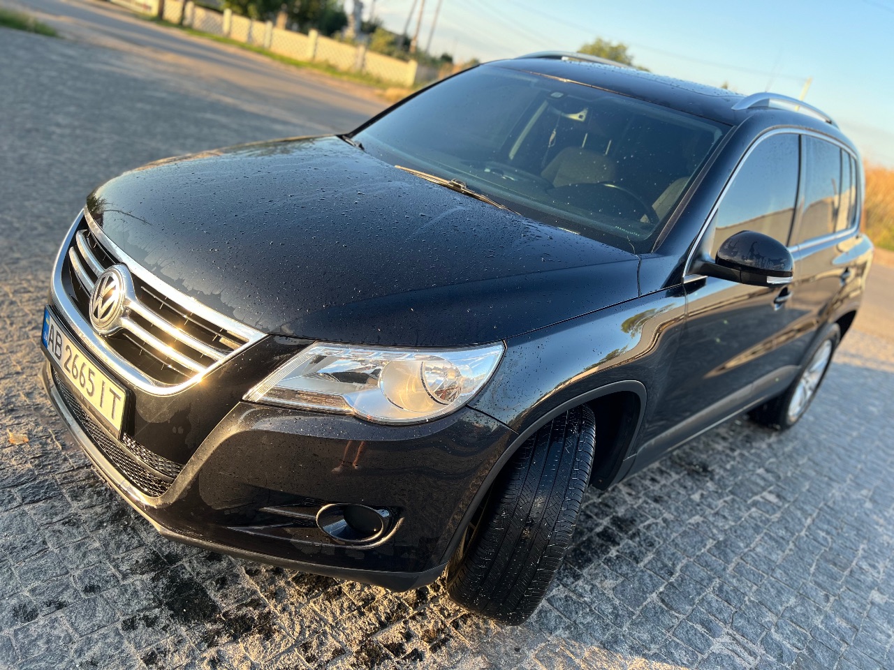 Volkswagen Tiguan - фото 2