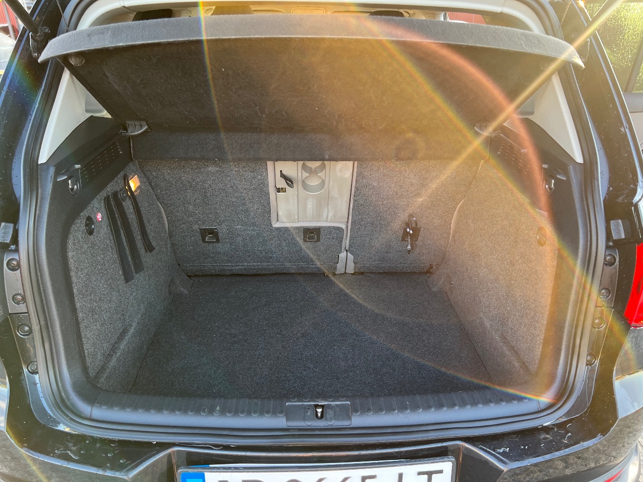 Volkswagen Tiguan - фото 10