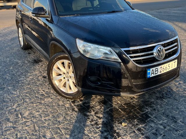Volkswagen Tiguan - фото 5