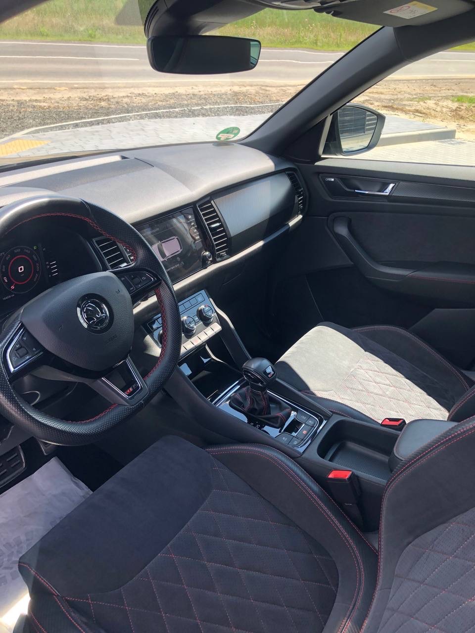 Skoda Kodiaq RS - фото 6
