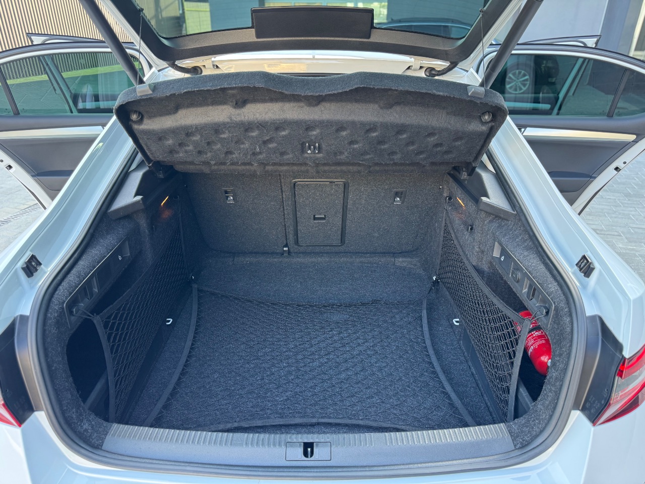 Skoda Superb - фото 42