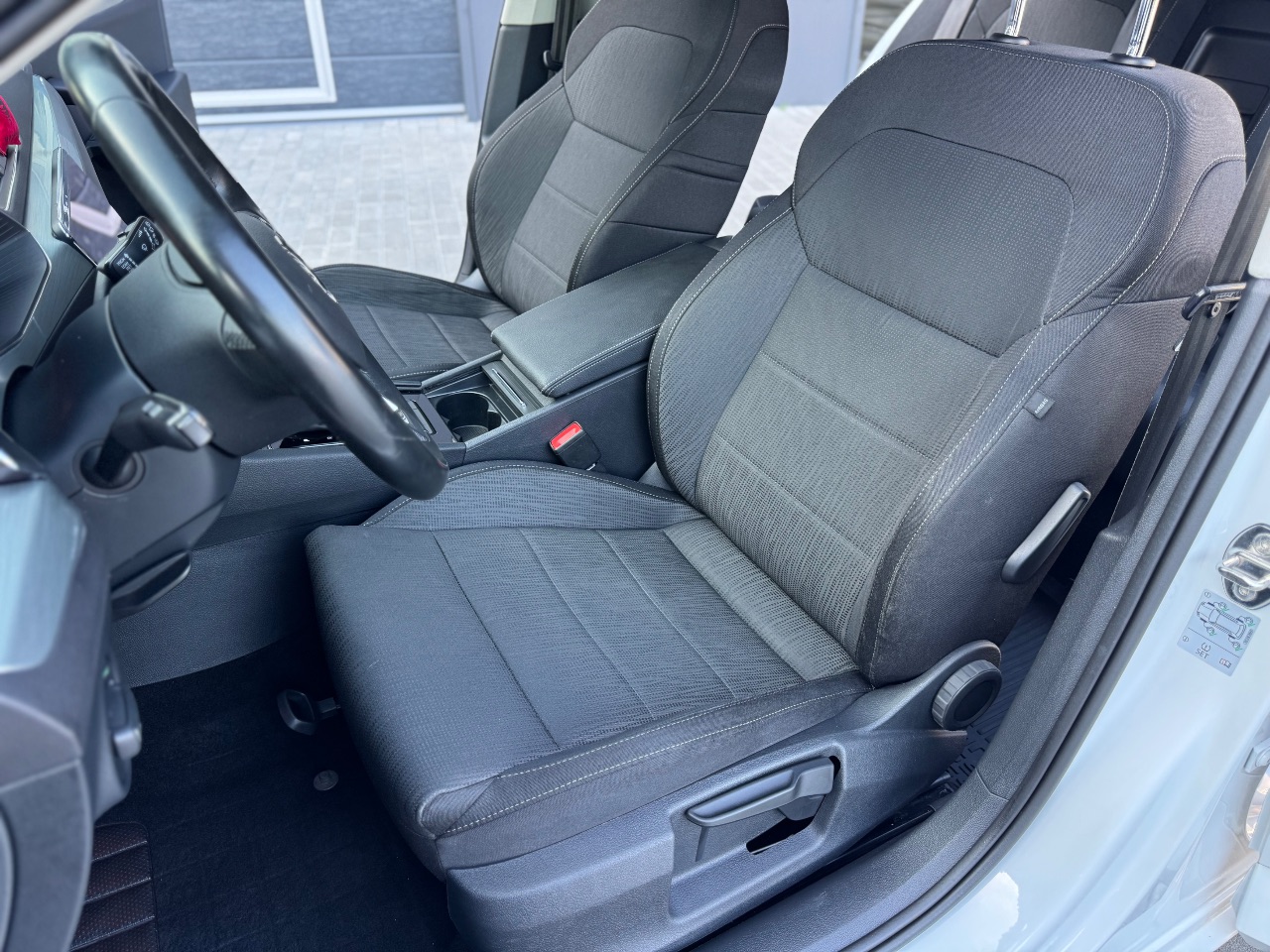 Skoda Superb - фото 16