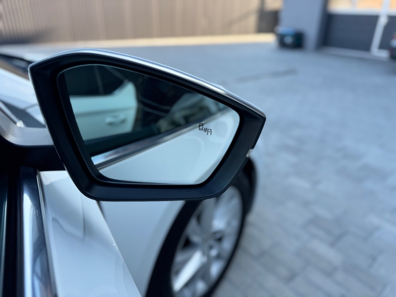 Skoda Superb - фото 17