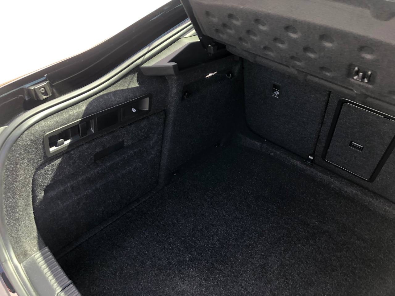 Skoda Superb - фото 14